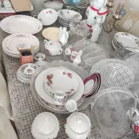 ظروف آشپزخانه قدیمی و اصل آرکوپال شیری رنگ