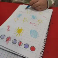 مربی نقاشی برای کودکان نیاز ویژه (اوتیسم)