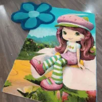 فرش توت فرنگی و قالیچه گل آبی