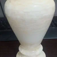 گلدون سنگی مرمر و قرابه قاجاری و تنگ سبز عتیقه