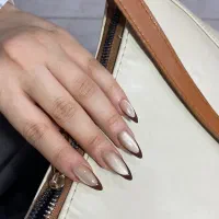 تخفیف پاییزی ناخن کاشت ۵۵۰باطراحی رایگان
