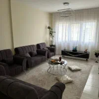 مبل ۷ نفره نو با میز وسط|مبلمان خانگی و میز عسلی|پرند, فاز ۶|دیوار