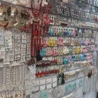 فروشنده خانم کسسوری  دنیای پرسینگ  پاساژ دلگشا