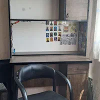 کتاب خانه به همراه دو عدد صندلی