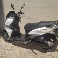 موتور سیکلت sym j200 سفید