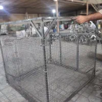 لانه و گنجه مرغ و سگ
