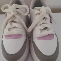 کفش اسپرت سایز ۴۰