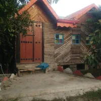 اجاره کلبه چوبی سنتی داخل ویلا