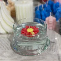 شمع های رو آبی