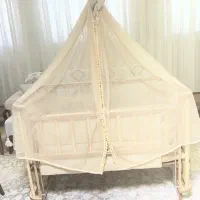 تخت کنار مادر ابعاد ۷۰×۱۳۰.     برند آنجل لند