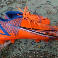 استوک چمن کفش چمن|کیف، کفش، کمربند|کاشمر, |دیوار