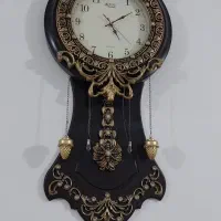 ساعت دیواری تمیزو سالم