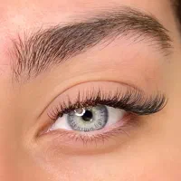 انجام خدمات اکستنشن و کاشت مژه فقط هزینه مواد