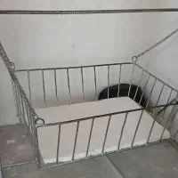 گهواره اهنی|تخت و صندلی بچه|بجنورد, |دیوار