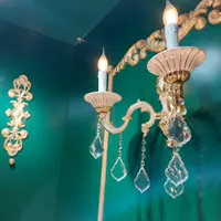 دیوارکوب سفید با روکش طلا