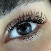 اکستنشن  و کاشت مژه و لیفت مژه و ابرو