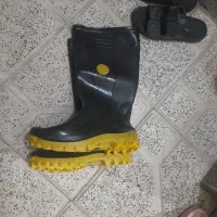 فروش یک جفت چکمه ی نو سایز ۴۴