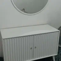 کنسول و آینه