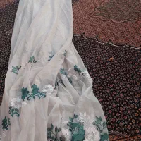 دو عدد پرده به فروش میرسد