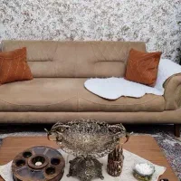 مبل راحتی بسیار تمیز