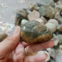 مقداری سنگ