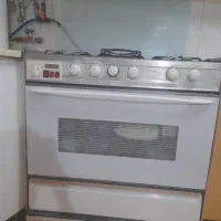 تعدادی وسایل آشپزخانه