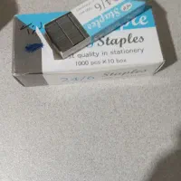 مقداری لوازم اداری