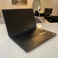 لپتاپ dell 5400 با رم ۱۶ گیگ و صفحه لمسی