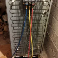 تعمیرات سیار یخچال باضمانت گاز با ده سال تجربه کار