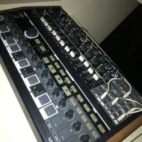 سینتی سایزر Arturia Minibrute 2s
