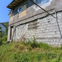 400 زمین با بنای قدیمی