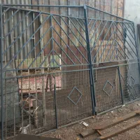 درب آهنی(حیاط و باغ)