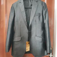 چند عدد کت مردانه|لباس|قائن, |دیوار