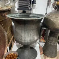 وسایل قدیمی و جدید دیگر هم موجود هست|کلکسیون اشیاء عتیقه|شیراز, کوشک بیدک|دیوار