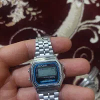 ساعت اوماکس