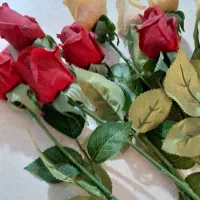 ۲۰ تا گل رز مصنوعی