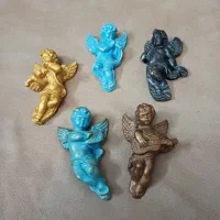 قاب عکس و مجسمه و دیوار کوب