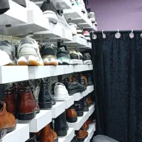 تعدادی کفش عمده