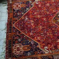 فرش دستباف با قدمت ۵۰ سال که بید زدگی داره|فرش|شیراز, تحویلی|دیوار