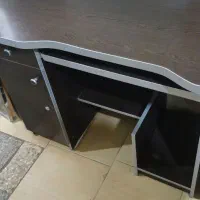 میز تحریر در حد نو