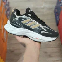 کتونی آدیداس مستر، مونتاژ