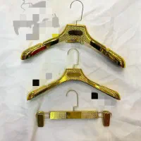 چوب لباسی خارجی مخصوص بوتیک