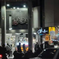خیابان نظر میانی پاساژ جشنواره دید و نور کافی|اجارهٔ مغازه و غرفه|اصفهان, جلفا|دیوار