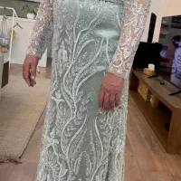 لباس مجلسی|لباس|ری, اقدسیه|دیوار