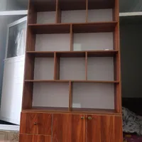 کتابخانه بزرگ وجادار