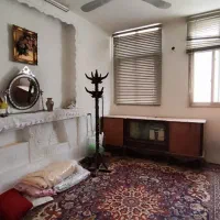 منزل سه طبقه ۱۹۰ متری