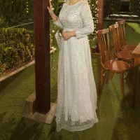 لباس شب|لباس|ری, اقدسیه|دیوار