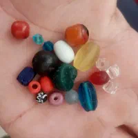 فروش مهره های عتیقه قدیمی|جواهرات|شیراز, بید زرد|دیوار