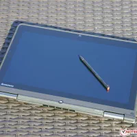 Laptop Lenovo  Yoga 12|رایانه همراه|قم, امامزاده ابراهیم|دیوار
