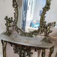 آیینه و شمعدان برنجی